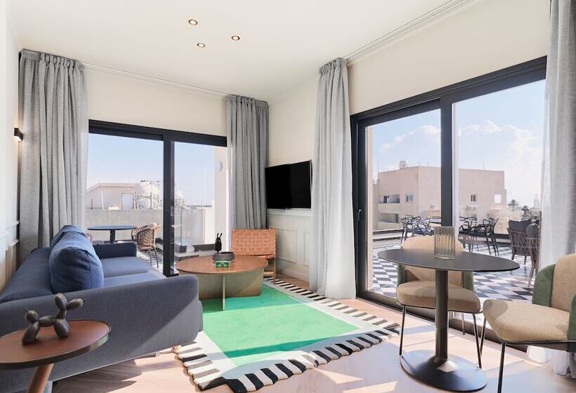 Liv The City Suites