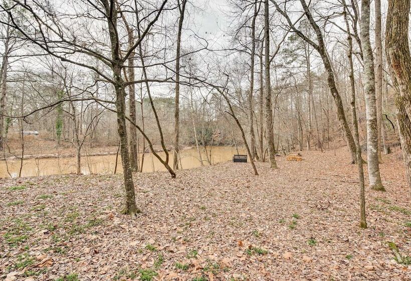 Mcdonough Escape W/ Private Hot Tub & Game Room!