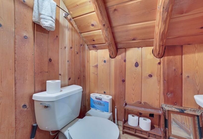 Michigan Cabin Retreat: 5 Mi To Sturgeon Bay Beach