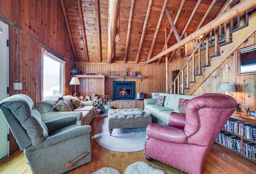Michigan Cabin Retreat: 5 Mi To Sturgeon Bay Beach