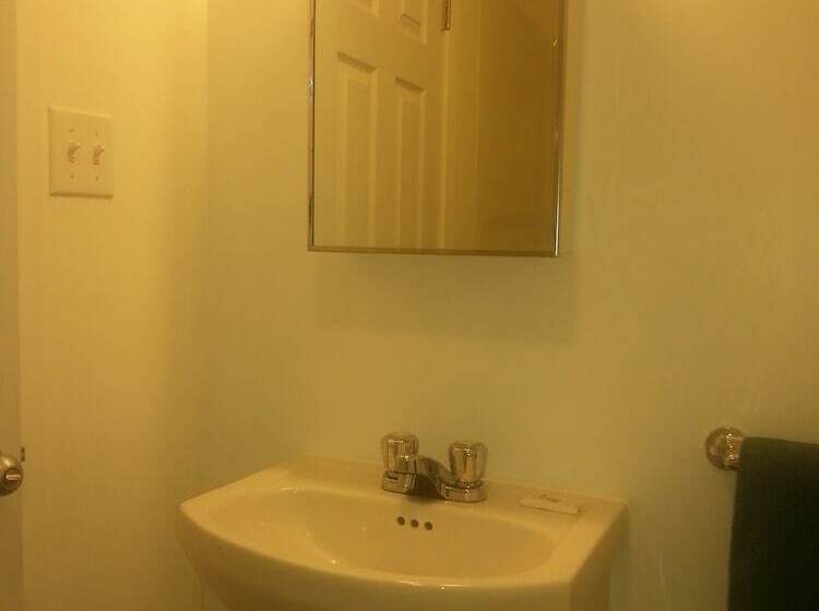 مُتل Country Squire Motor Inn