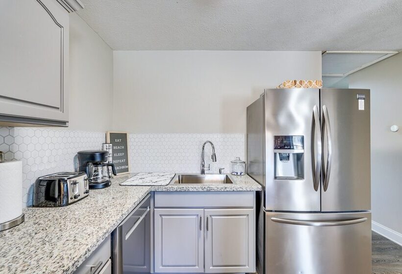 Panama City Beach House W/ Patio, Walk To Ocean