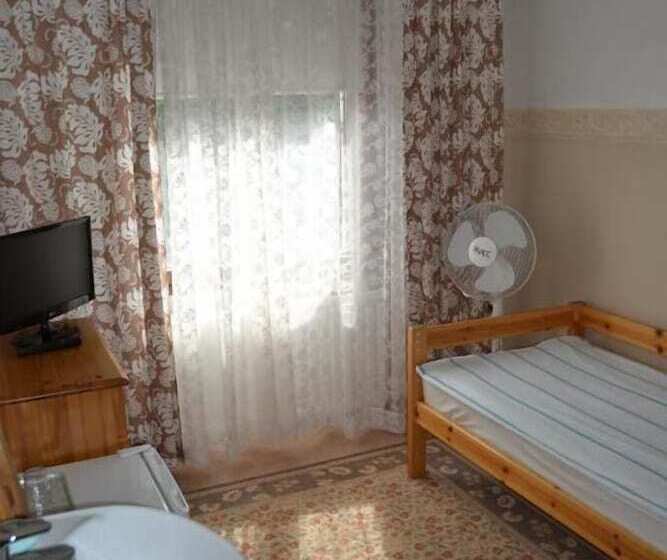Hostel Patria