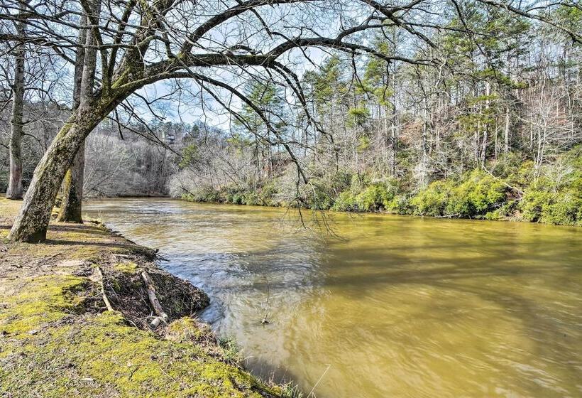 Peaceful Ellijay Cabin: Pool Access & Resort Perks