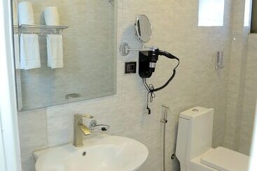 پانسیون Abat Guest House