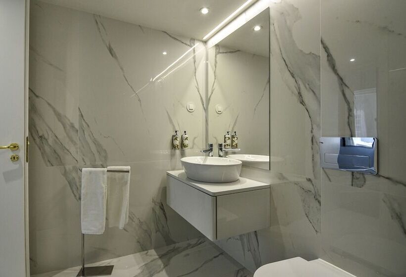 پانسیون Almada 234