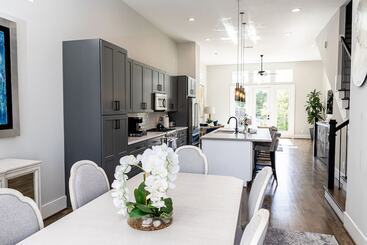 پانسیون Houston Lux Townhome