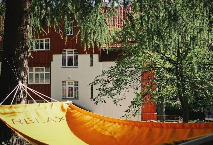 پانسیون Willa Dąbrówka