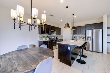 Pet Friendly Clovis Home Near Mall & Waterpark!