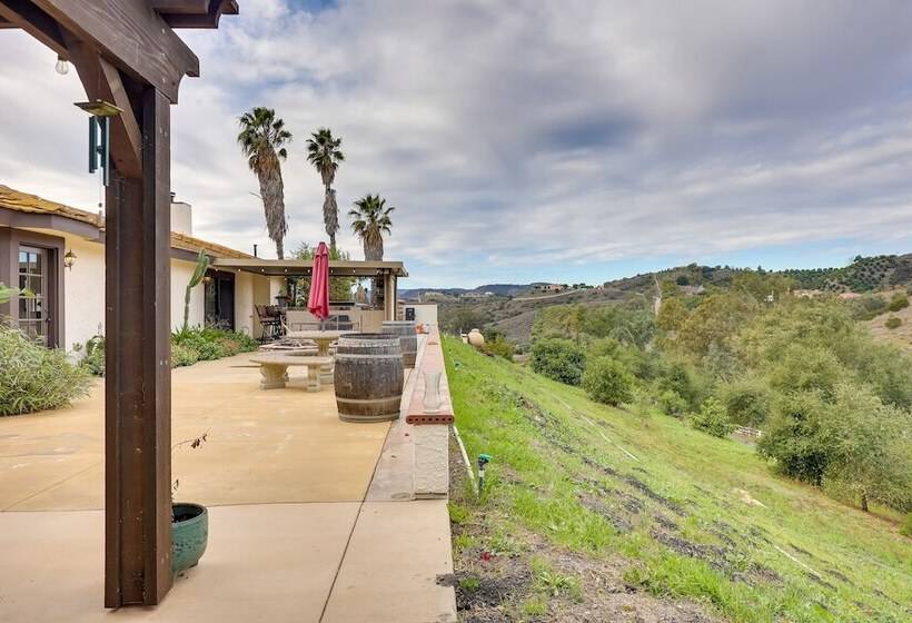 Pet Friendly Temecula Home In Wine Country!