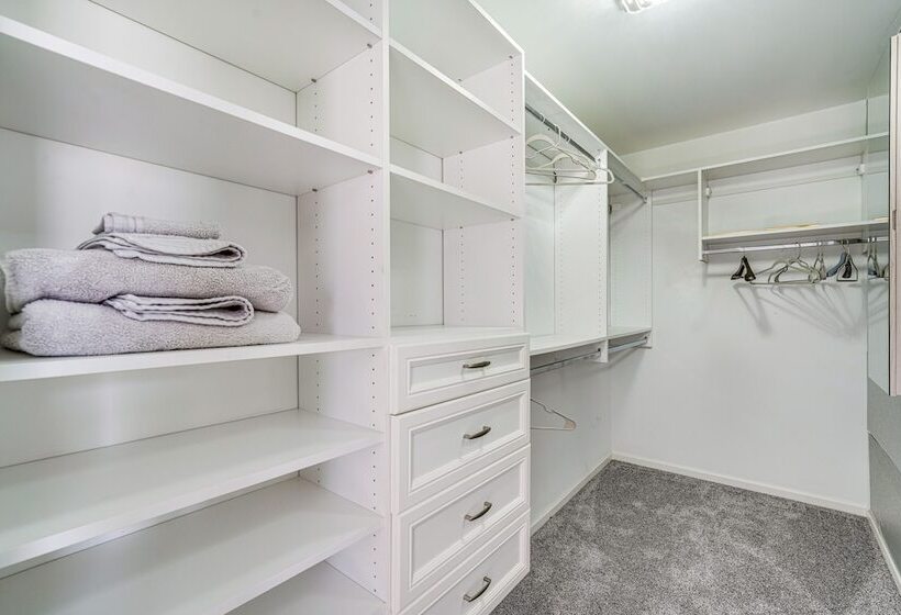 Plainfield Home W/ Game Room Near Harrahs Casino!