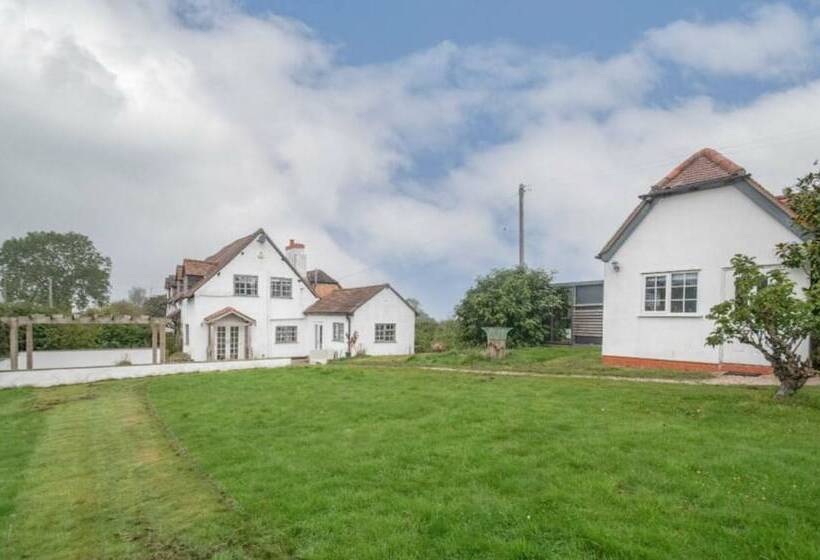 住所  Beautiful 3 Bed House In The Hamlet Of Ham Green