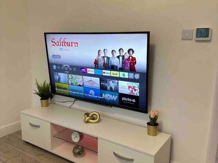 レジデンス Ldeal Home For Large Groups,families & Contractors