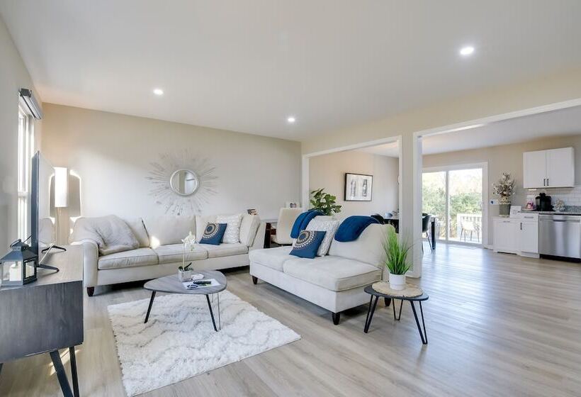 Sanford Family Home W/ Deck ~ 2 Mi To Downtown!