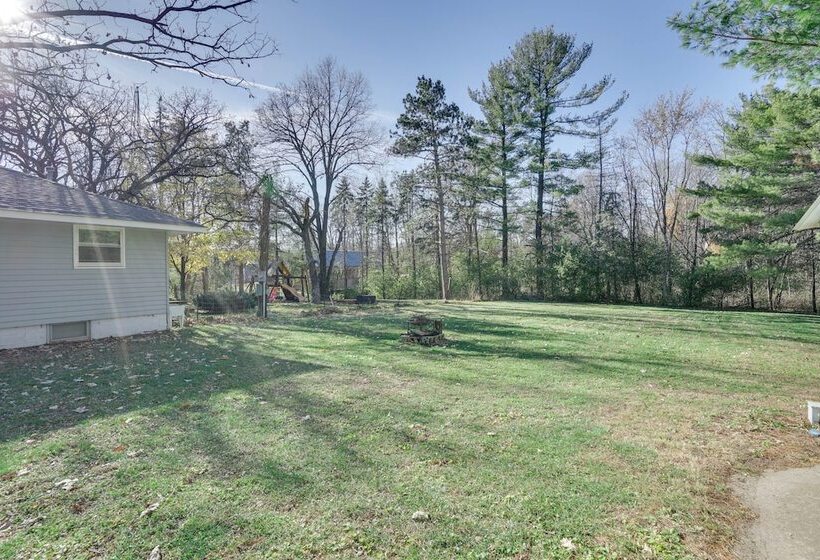 Spacious Stillwater Home W/ Fire Pit & Game Room!
