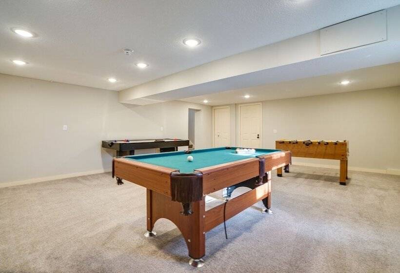 Spacious Stillwater Home W/ Fire Pit & Game Room!