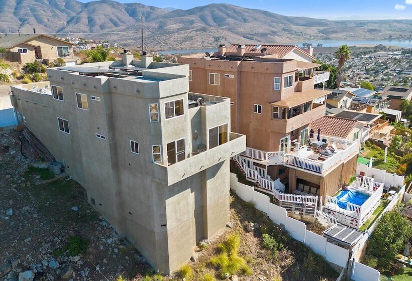 Spring Valley  Sky House  W/ Patios & Epic Views!