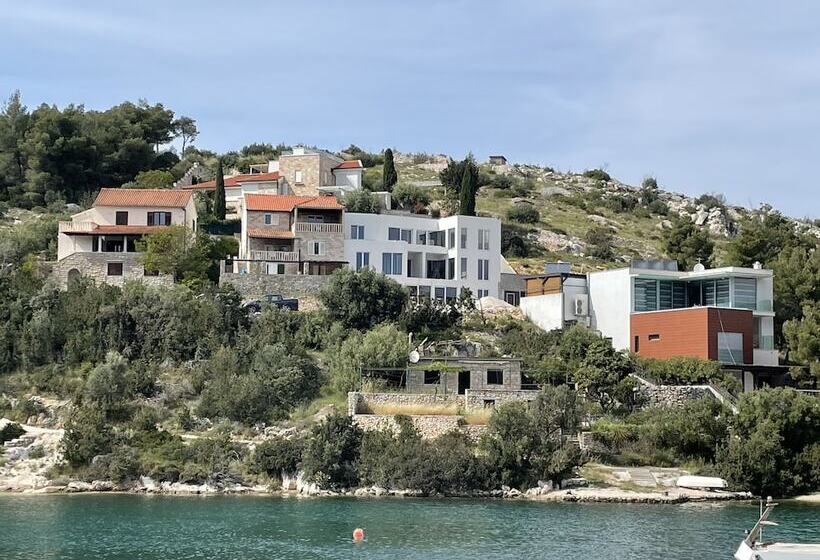 Villa More 1 2 3