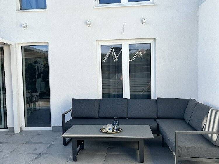 Villa More 1 2 3