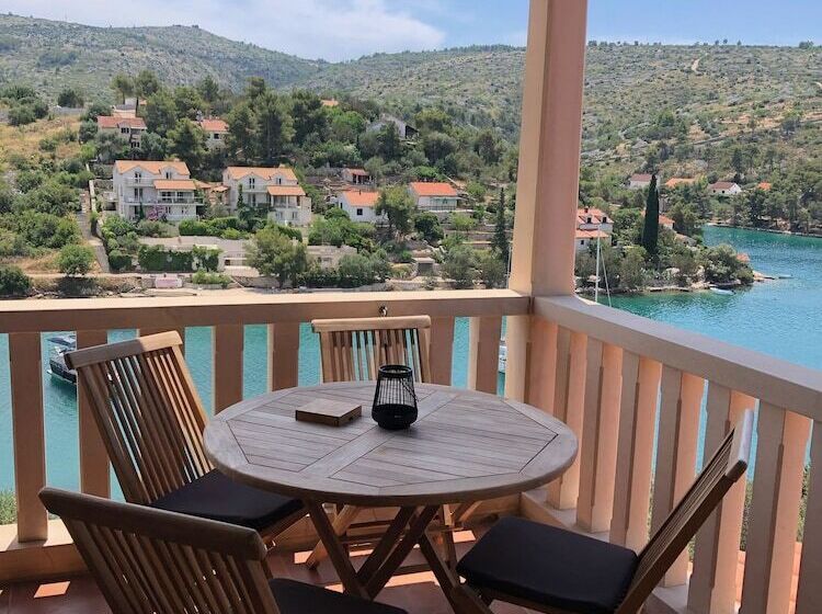 Villa More 1 2 3