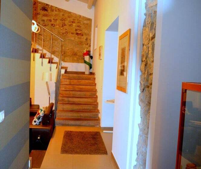 Abraxia B&b