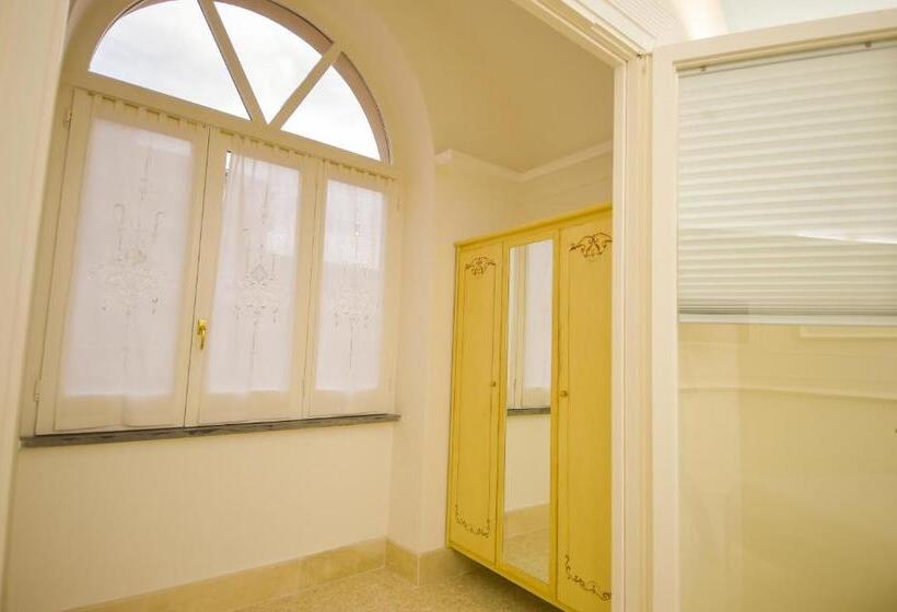 مبيت وإفطار Palazzo Liguori