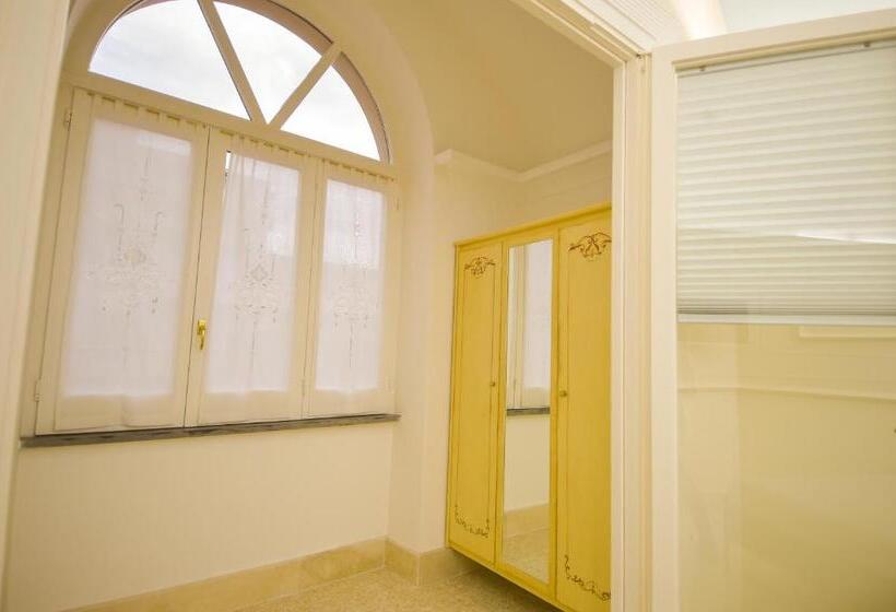 مبيت وإفطار Palazzo Liguori