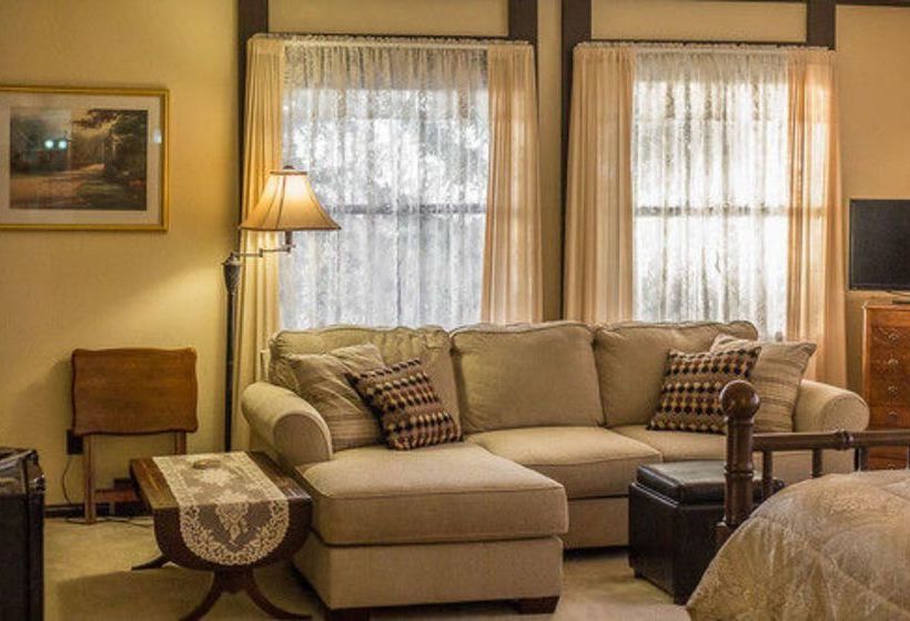 Highland Glen Lodge B&b