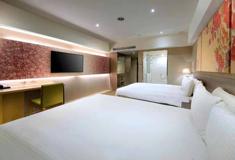Fotos del hotel Aeris International:  32