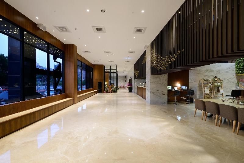 Fotos del hotel Aeris International:  16
