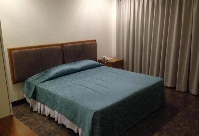 Fotos del hotel Bayfront Hotel Subic:  2