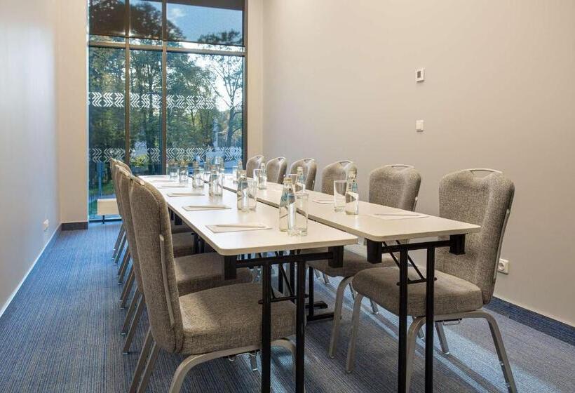 هتل Park Inn By Radisson Riga Valdemara