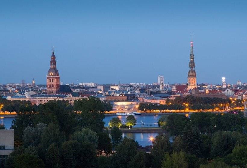 هتل Park Inn By Radisson Riga Valdemara