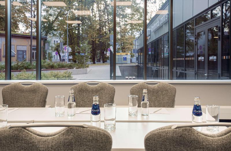 هتل Park Inn By Radisson Riga Valdemara