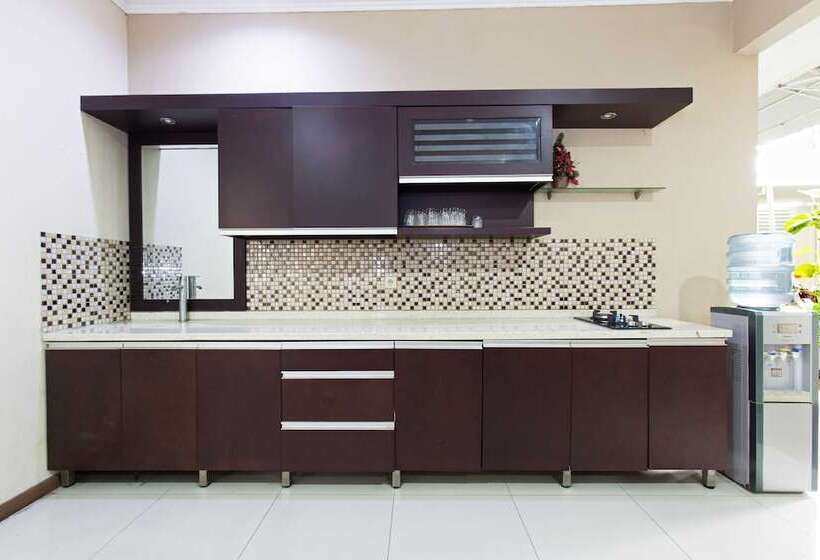 Fotos del hotel Reddoorz Near Gondangdia Station:  18
