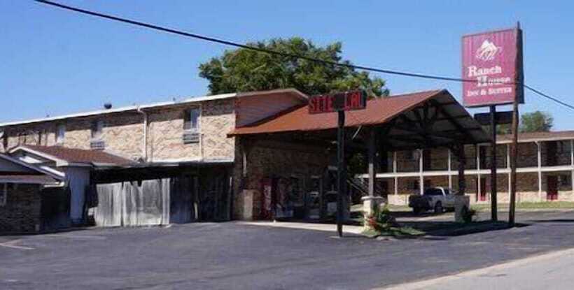 مُتل Ranch House Inn And Suites