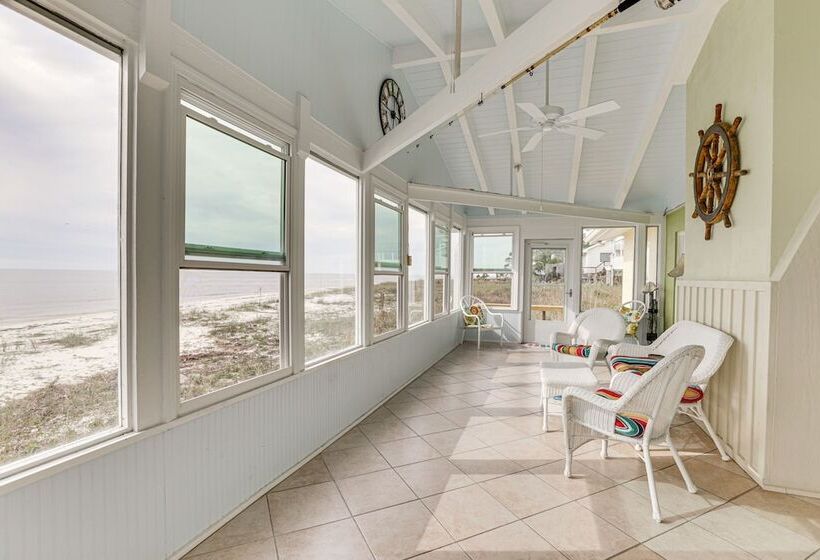 Beachfront Alligator Point Retreat: Steps To Sand!