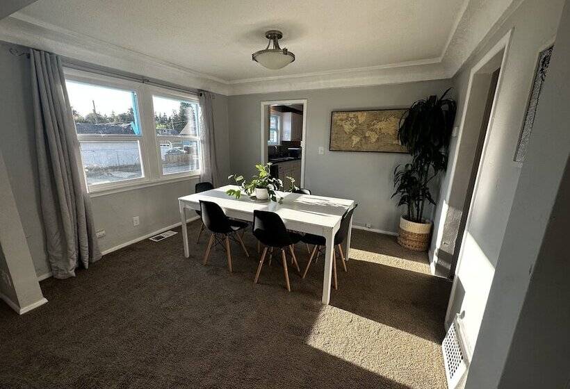 مبيت وإفطار Tacoma Homestay