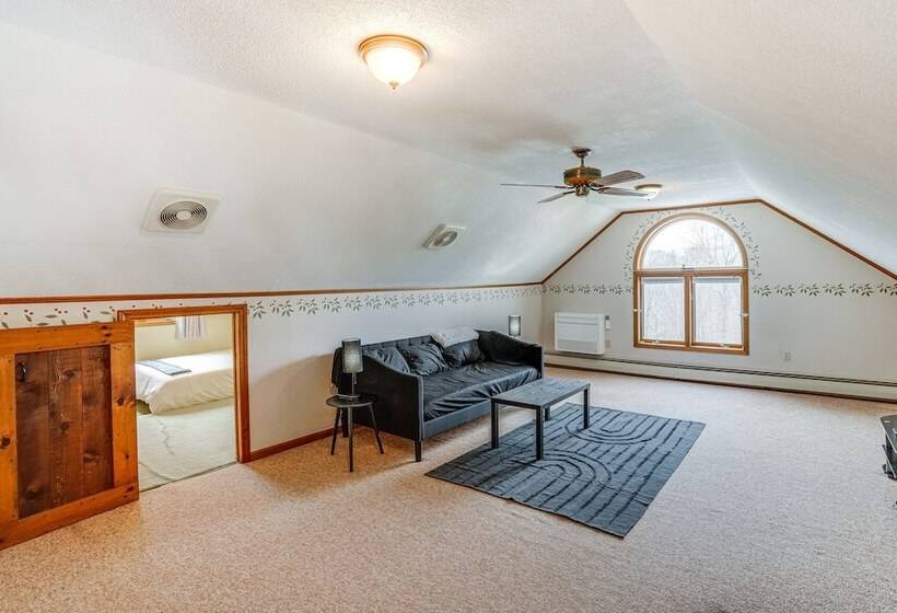 Bennington Home W/ Deck ~ 5 Mi To Bald Mountain!