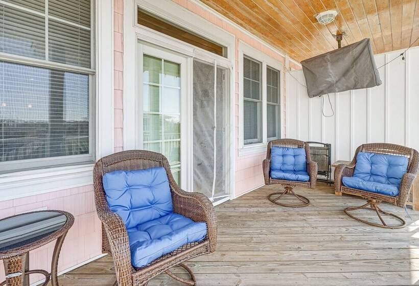 Breezy Kure Beach Home   Walk To Pier & Ocean!