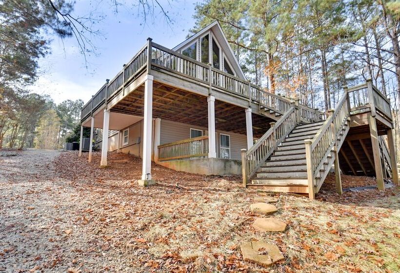 Buckhead Home W/ On Site Lake Oconee Access!