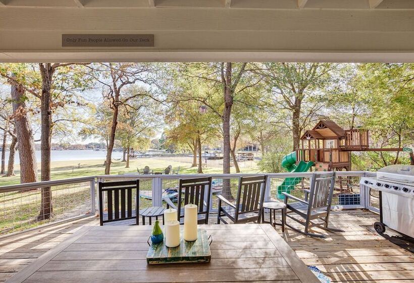 Private Dock: Charming Cedar Creek Retreat!