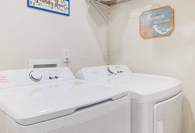 Coastal Virginia Home W/ Private Beach Access!