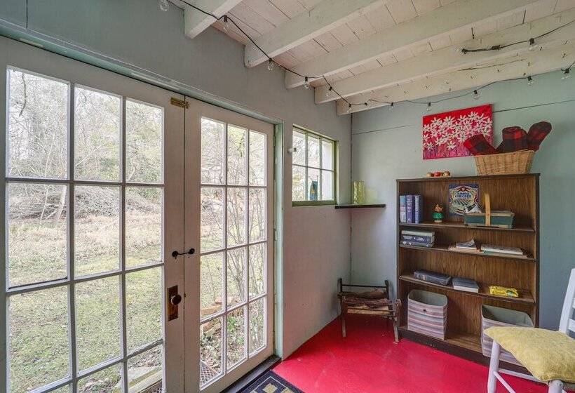 Mtn Cottage W/ Fire Pit In Newland!