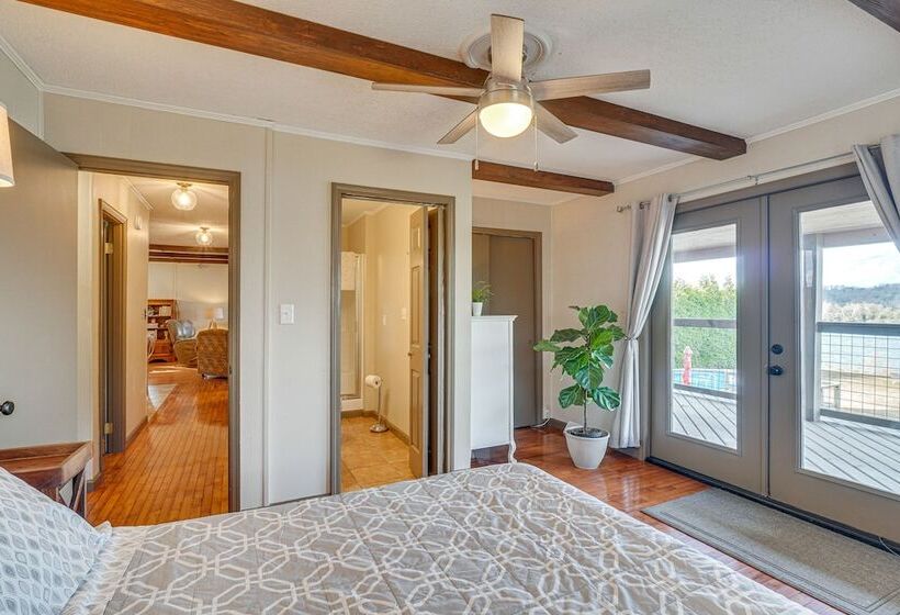Decatur Oasis   Private Pool, Hot Tub & Deck!