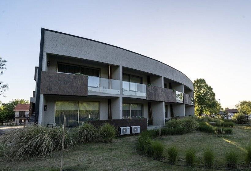 هتل Domingo Design