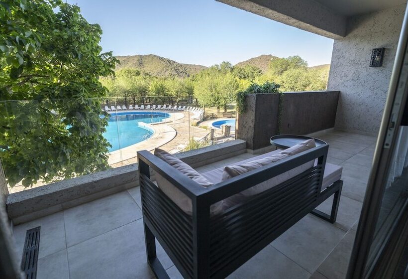 هتل Domingo Design