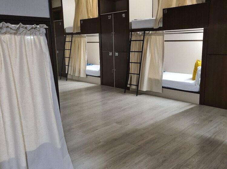 Hostel Ma Rooms Mate, Мадриде лучшие предложения на Destinia