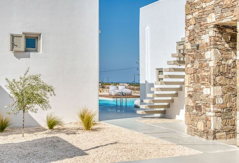 فندق Lil Paros Luxury Suites