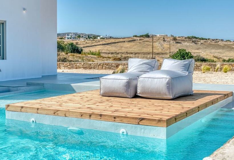 Отель Lil Paros Luxury Suites